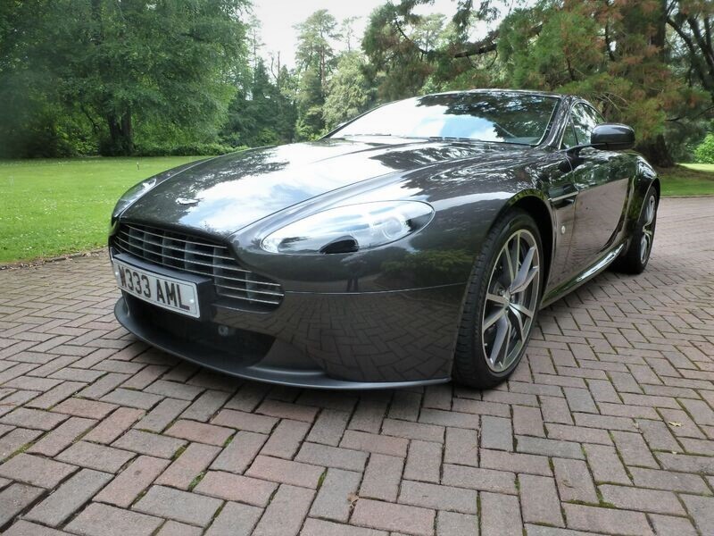 ASTON MARTIN VANTAGE