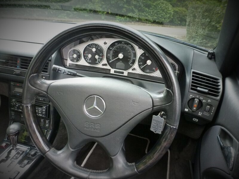 MERCEDES-BENZ SL