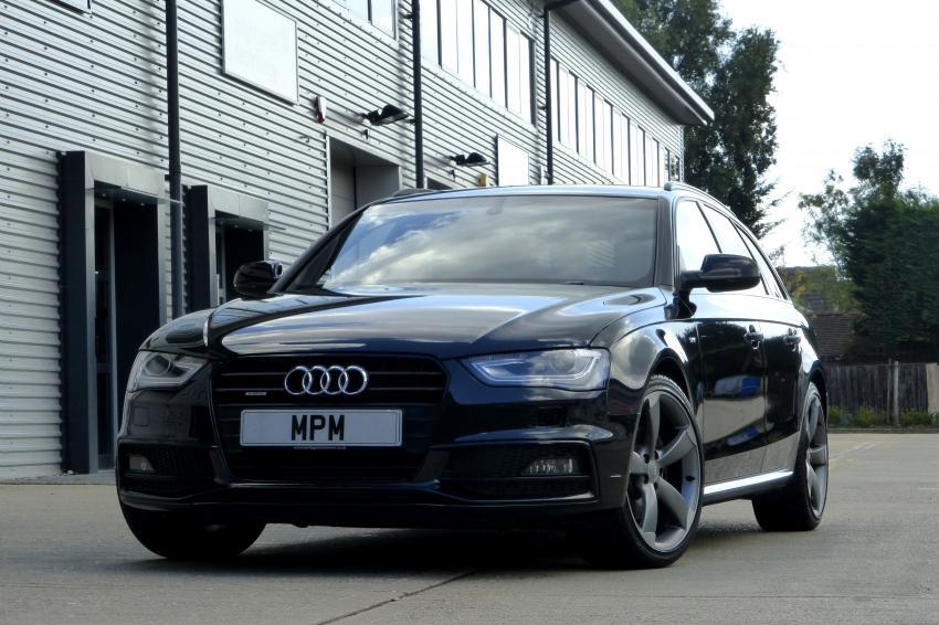 View AUDI A4 A4 2.0TDi 177Ps QUATTRO BLACK EDTN S-TRONIC AVANT