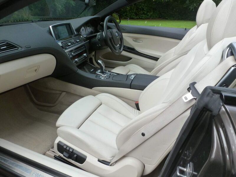 View BMW 6 SERIES 640i Se