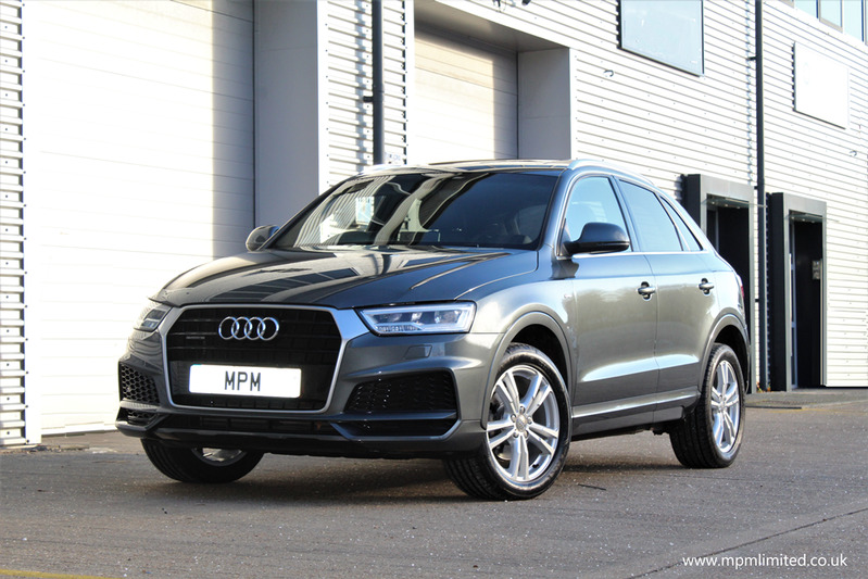 AUDI Q3