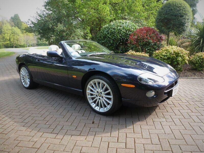 JAGUAR XK8