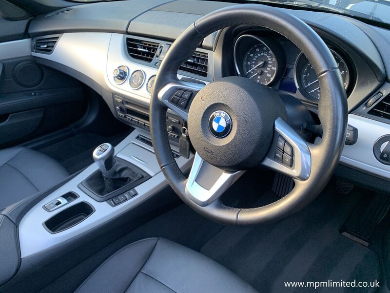 View BMW Z4 S-Drive 2.3i