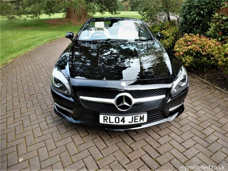 View MERCEDES-BENZ SL 400 AMG SPORT