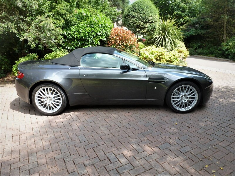 ASTON MARTIN VANTAGE