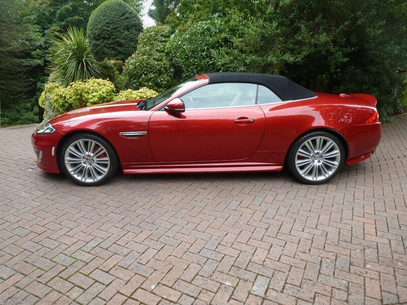 JAGUAR XKR