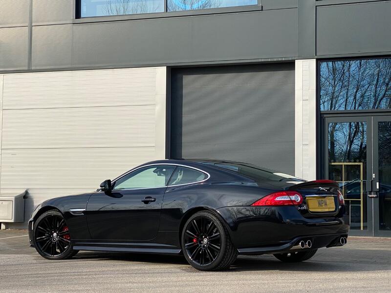 JAGUAR XKR