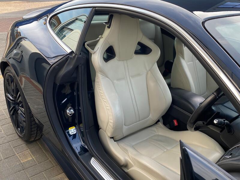 JAGUAR XKR