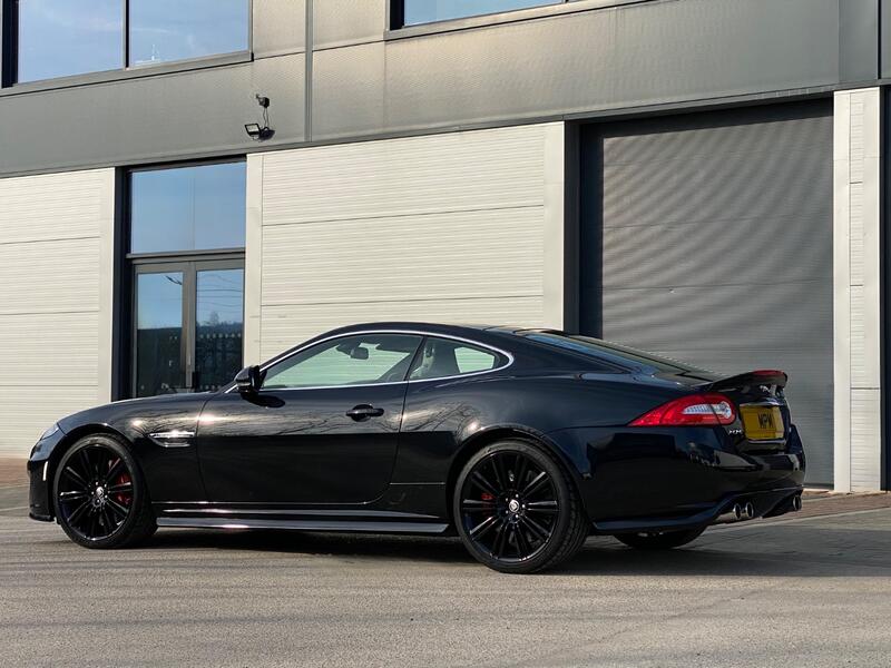JAGUAR XKR