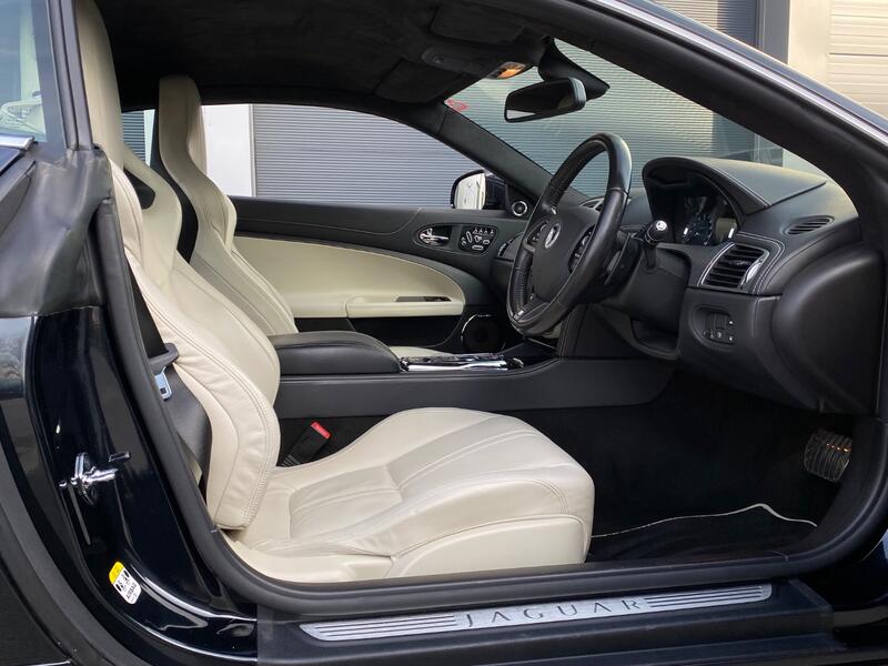 JAGUAR XKR
